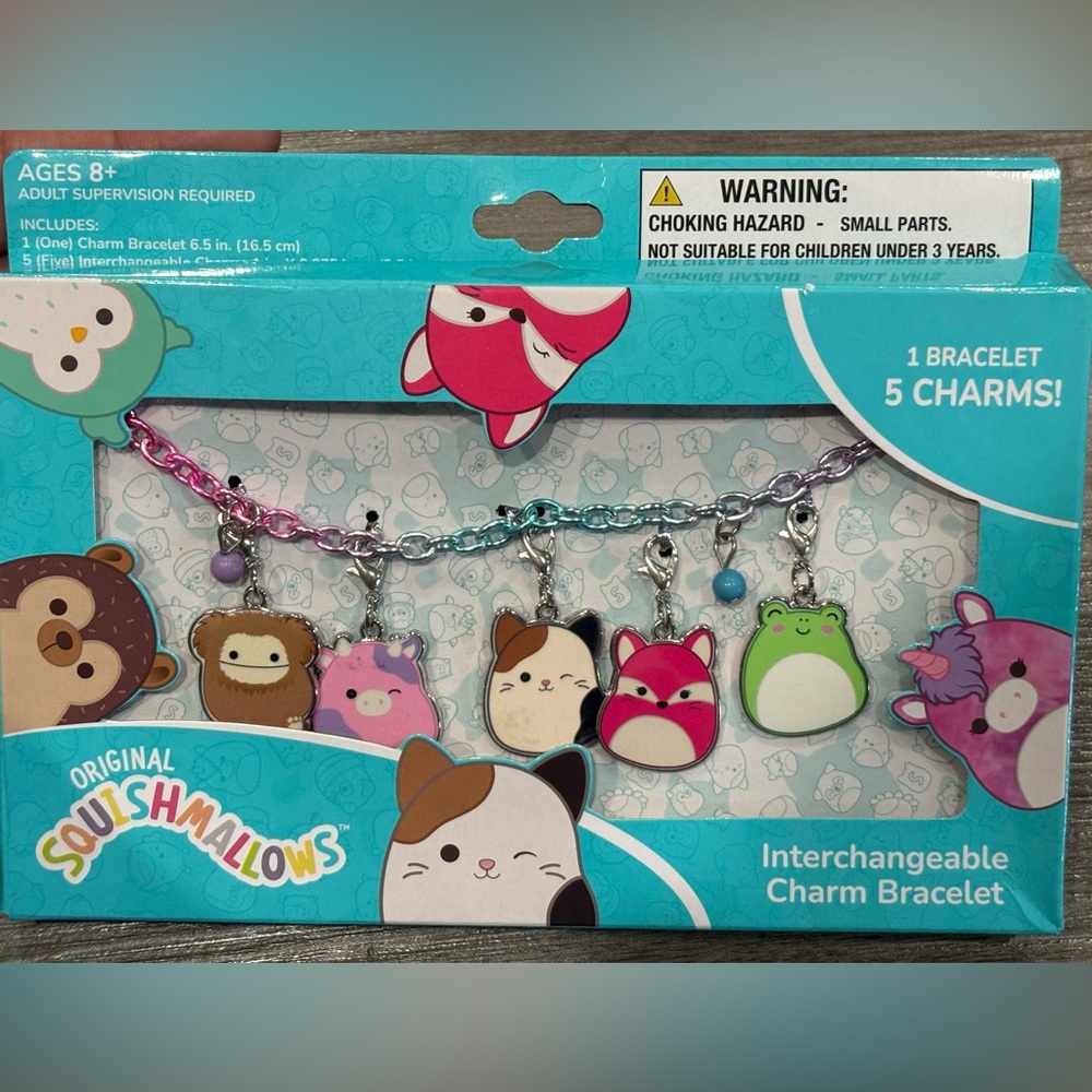 Squishmallows Charm Bracelet Set 5 Charms Kids, Benny Patty Fifi Wendy Cat